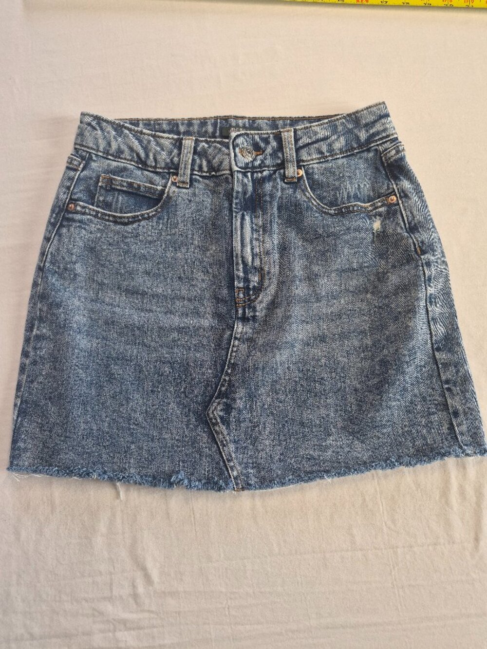 Wild Fable Stonewashed Mini size 6